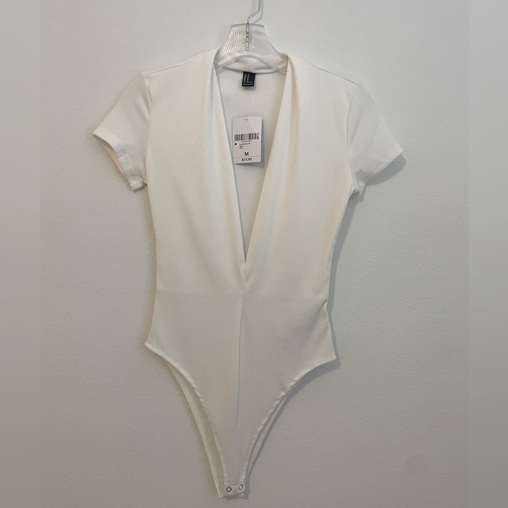 Forever 21 Deep V Neck Bodysuit - Size M